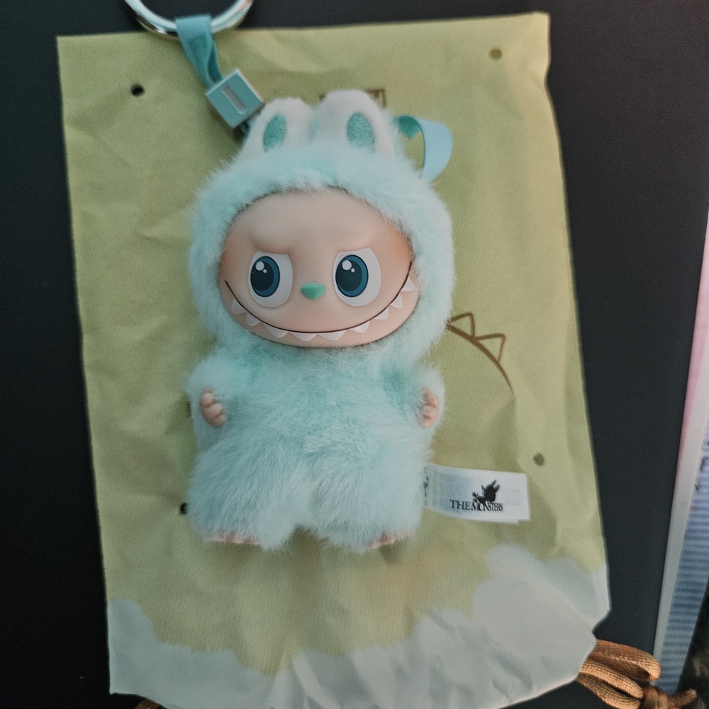 New Labubu Pin For Love "I"